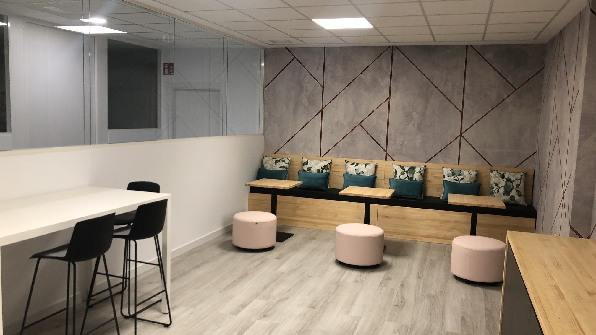 Foto oficinas Aiplast