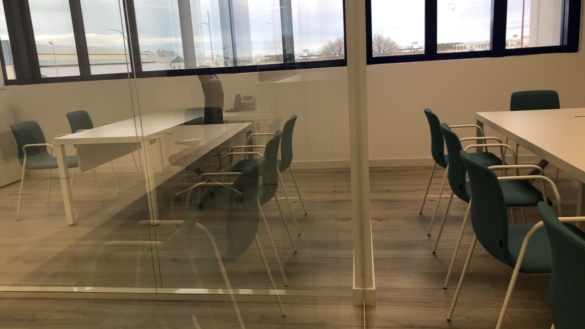 Foto oficinas Aiplast