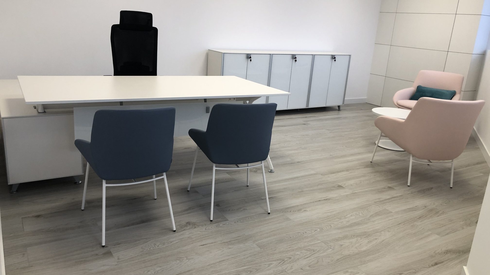 Foto oficinas Aiplast