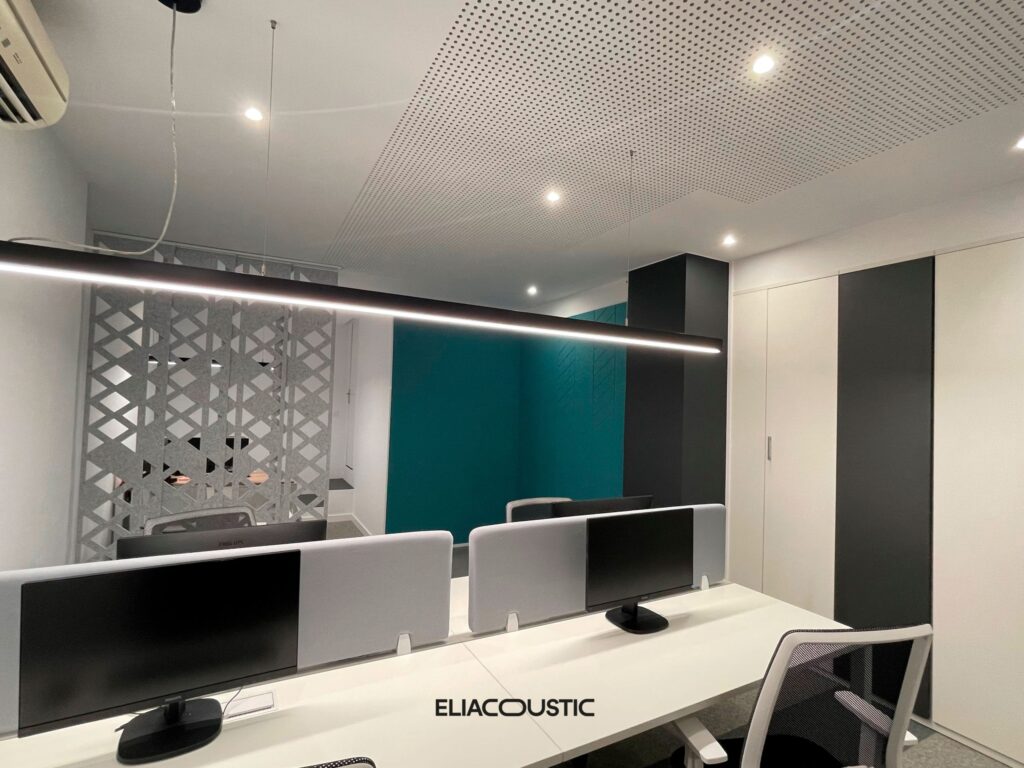 Separadores acústicos.