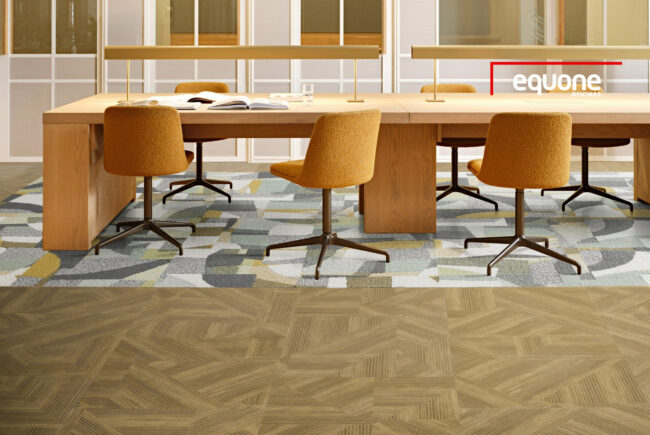 espacio profesional con losetas LVT Cut & Form de Interface