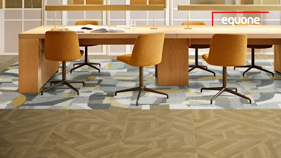 espacio profesional con losetas LVT Cut & Form de Interface