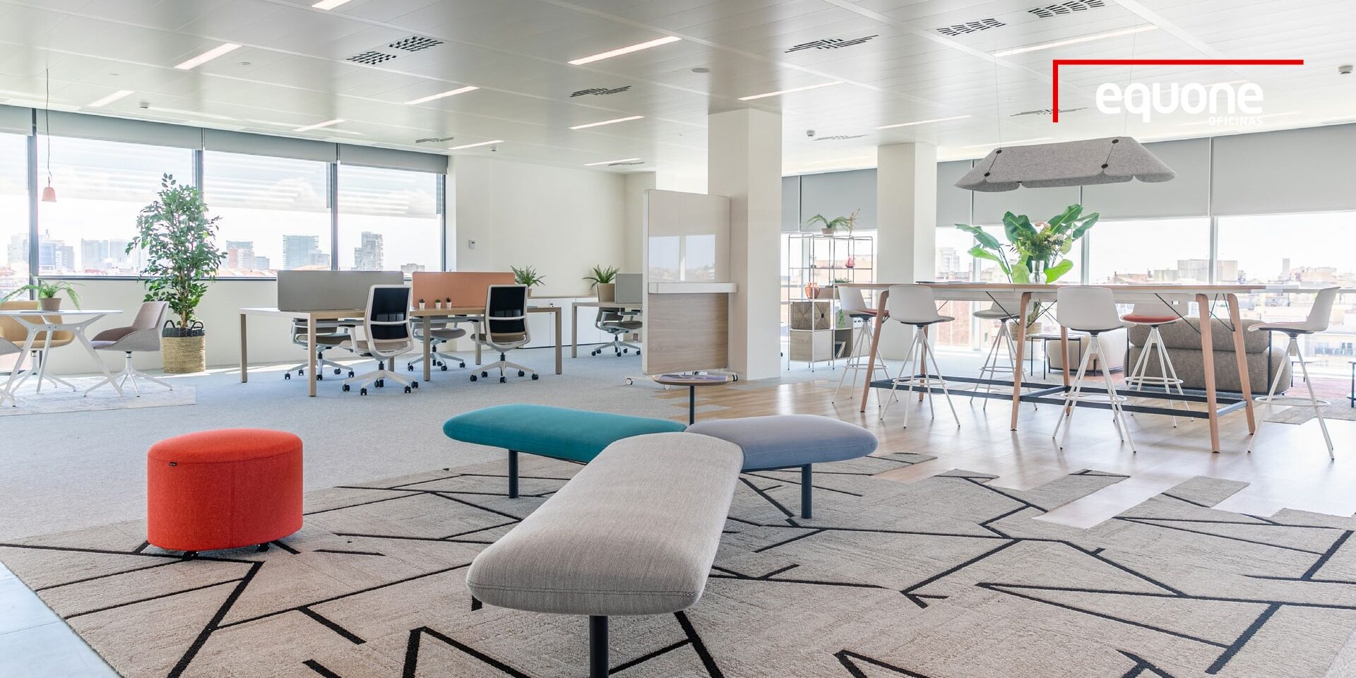 Diseño de espacios de trabajo con diferentes zonas y mobiliario Actiu